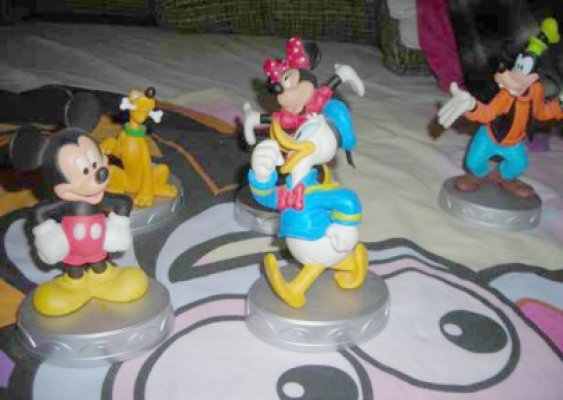 Disney pregăteşte sute de concedieri